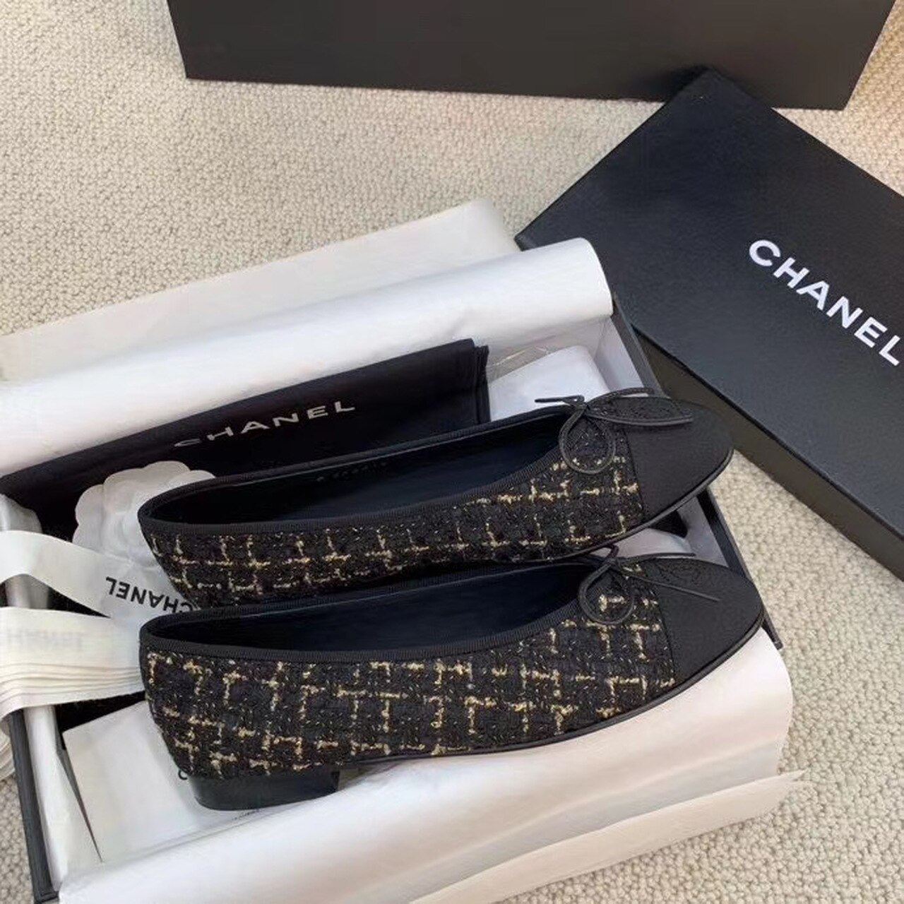 Chanel2BBallerina2BFlats2BTweed2BBlackGold2BFor2BWomen2C2BWomens2BShoes2BG028192BK43112B4-hWuak.jpg