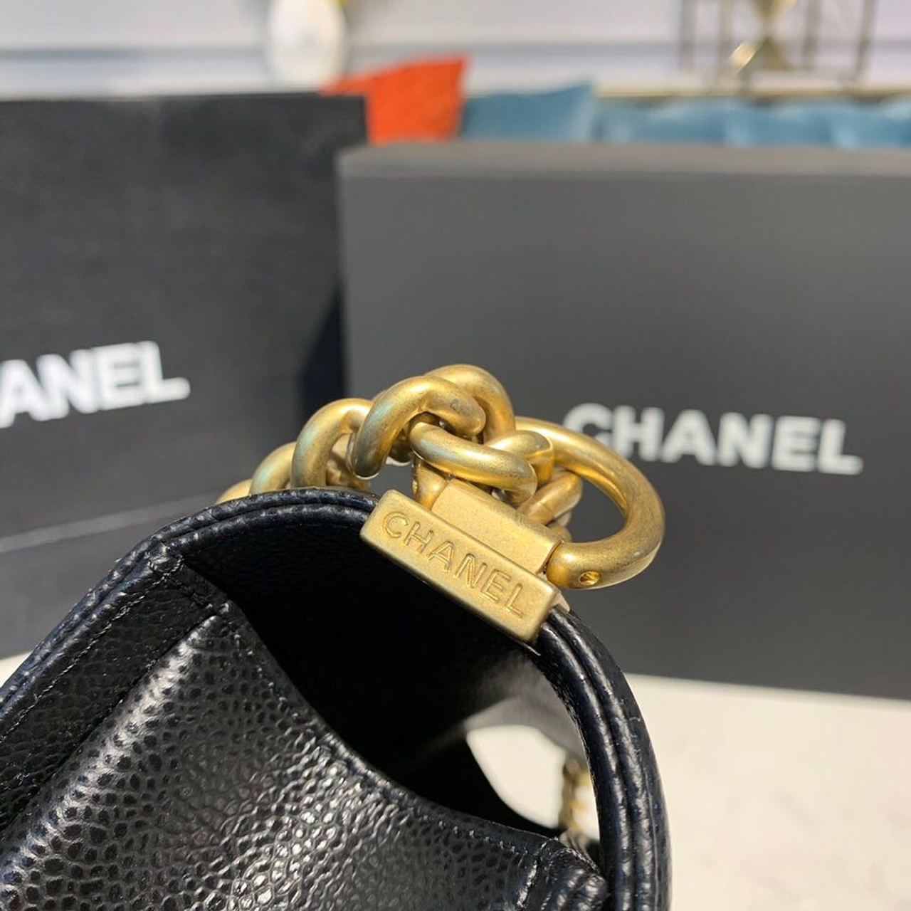 Chanel2BBoy2BHandbag2BGold2BToned2BHardware2BBlack2BFor2BWomen2C2BWomens2BBags2C2BShoulder2BAnd2BCrossbody2BBags2B9.8in25cm2BA670862B5-y00s6.jpg