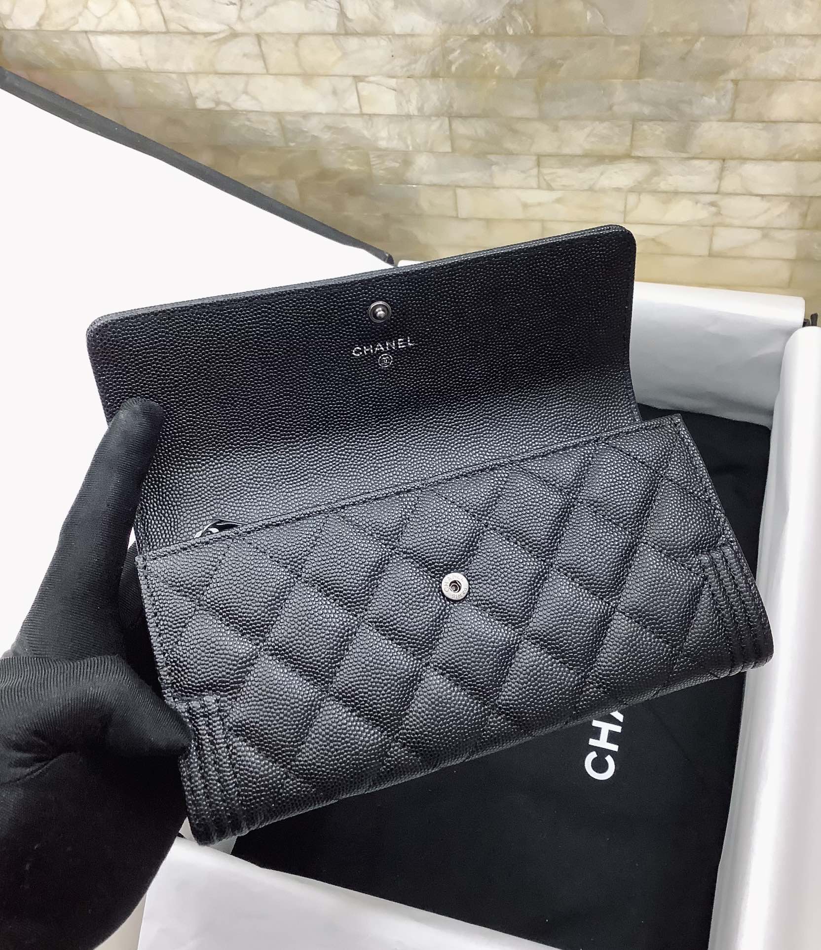 Chanel2BCO-CO2BLong2BFlap2BWallet2B19.5cm7.7in2BSilver2BHardware2BFor2BWomen2BBlack2B2-7arXh.jpg