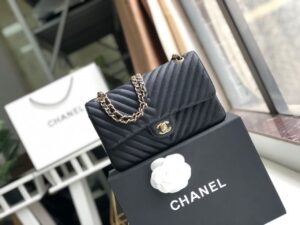 Chanel Chevron Classic Handbag Gold Toned Hardware Black For Women, Bags, Shoulder And Crossbody Bags 10.2in/26cm