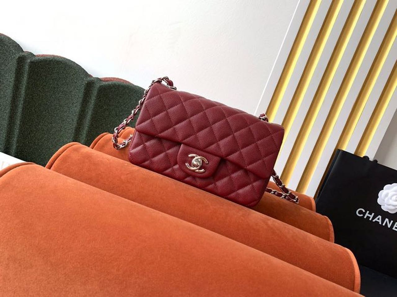 Chanel2BClassic2BHandBag2BSilver2BHardware2BBurgundy2BFor2BWomen2B7.8in20cm2B1-kG1WT.jpg