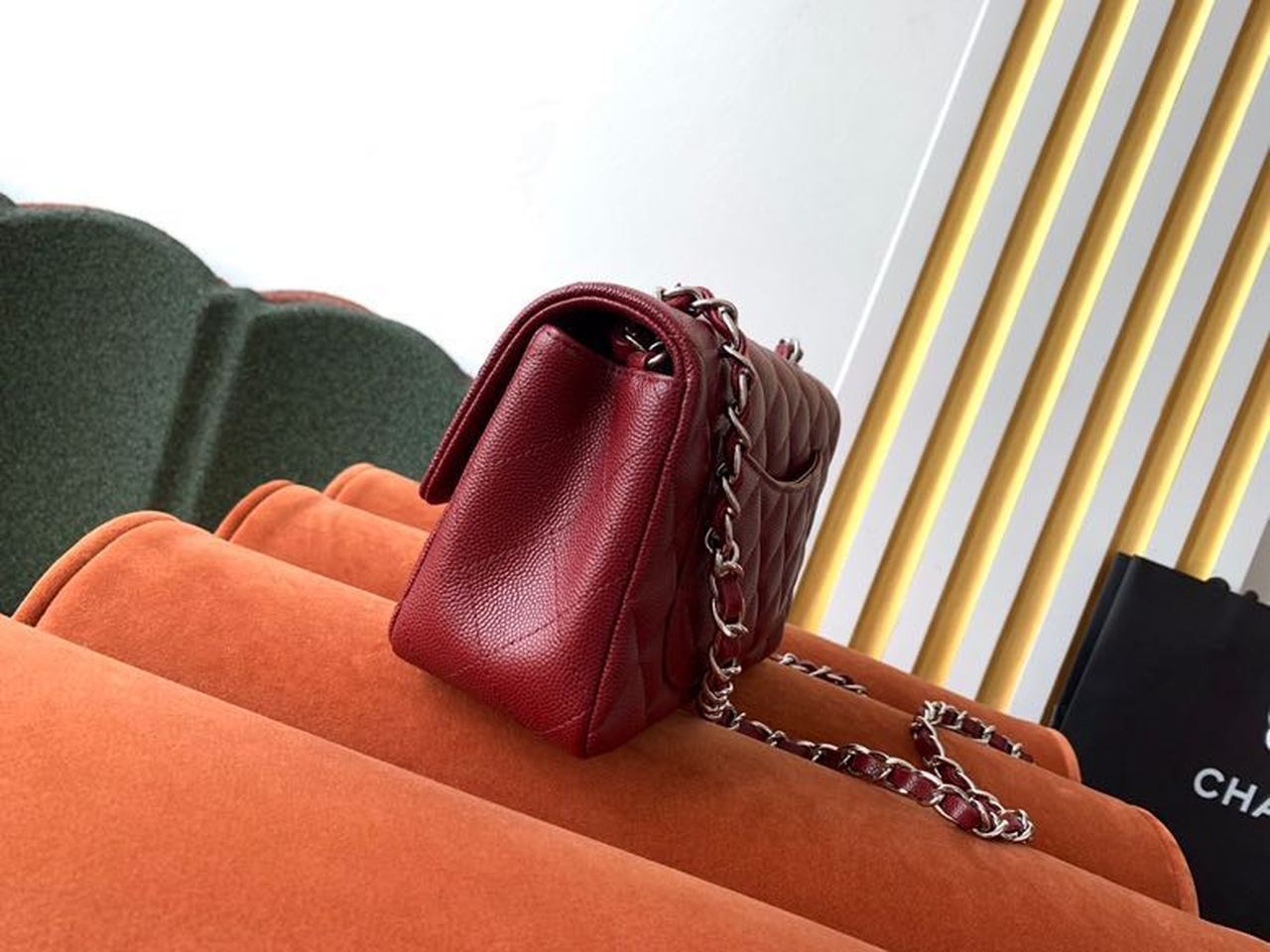 Chanel2BClassic2BHandBag2BSilver2BHardware2BBurgundy2BFor2BWomen2B7.8in20cm2B2-dWeOv.jpg