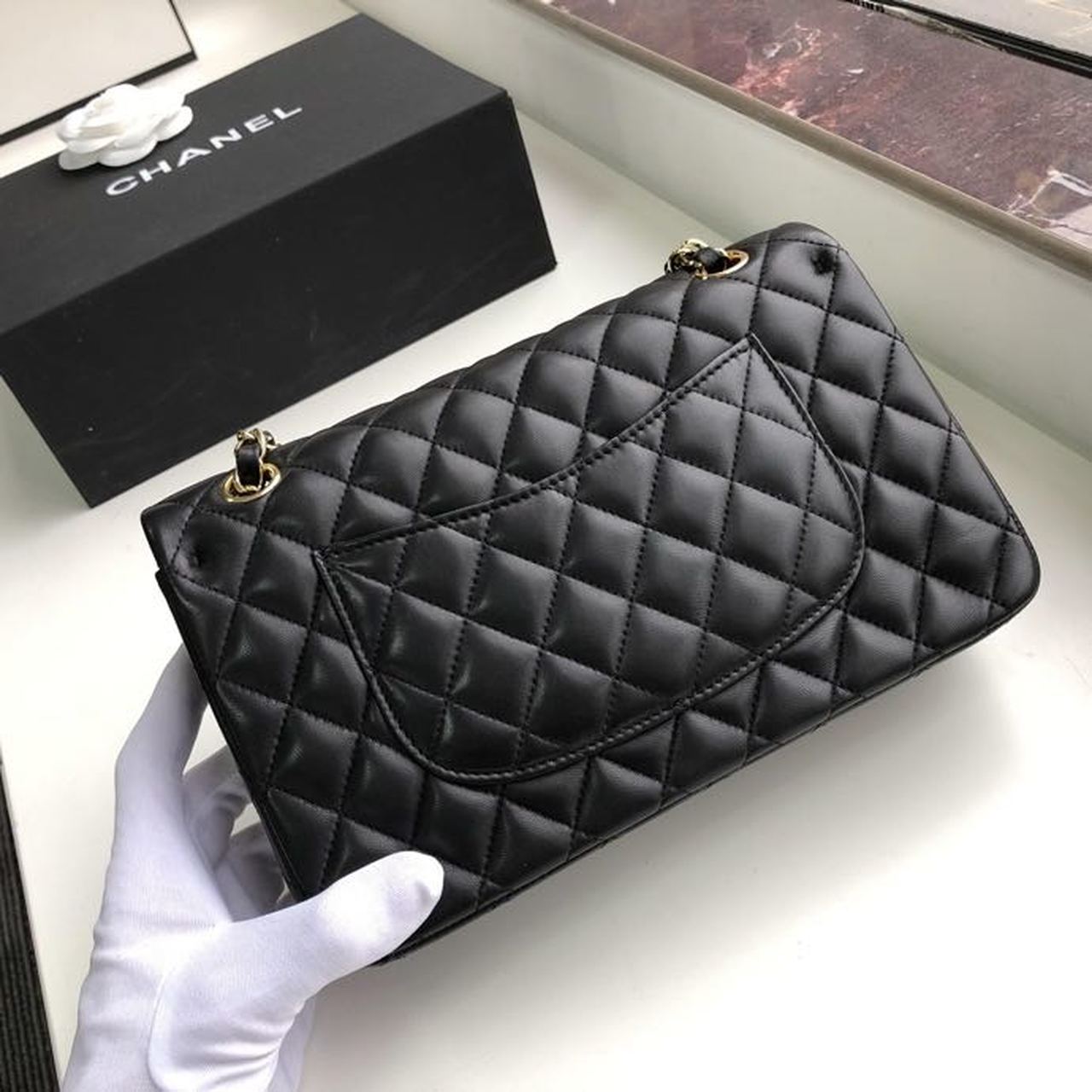 Chanel2BClassic2BHandbag2BGold2BToned2BHardware2BBlackC382C2A0For2BWomen2C2BWomens2BBags2C2BShoulder2BAnd2BCrossbody2BBags2B10.2in26cm2BA011122B7-6WMku.jpg