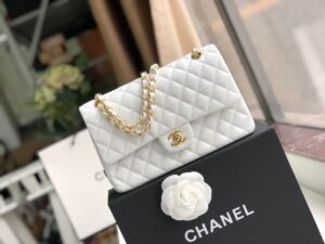 Chanel Classic Handbag Gold Toned Hardware White For Women, Women’s Bags, Shoulder And Crossbody Bags 10.2in/26cm A01112