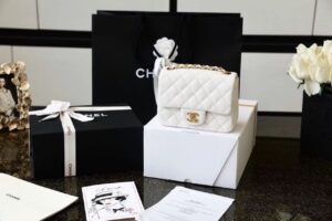 Chanel Classic Mini Flap Bag Golden Hardware White For Women 6.6in/17cm A35200