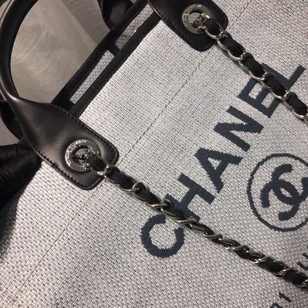 Chanel2BDeauville2BTote2BCanvas2BBag2BLight2BGrey2BFor2BWomen2C2BWomens2BHandbags2C2BShoulder2BBags2B15in38cm2BA669412B4-yRFTp.jpg