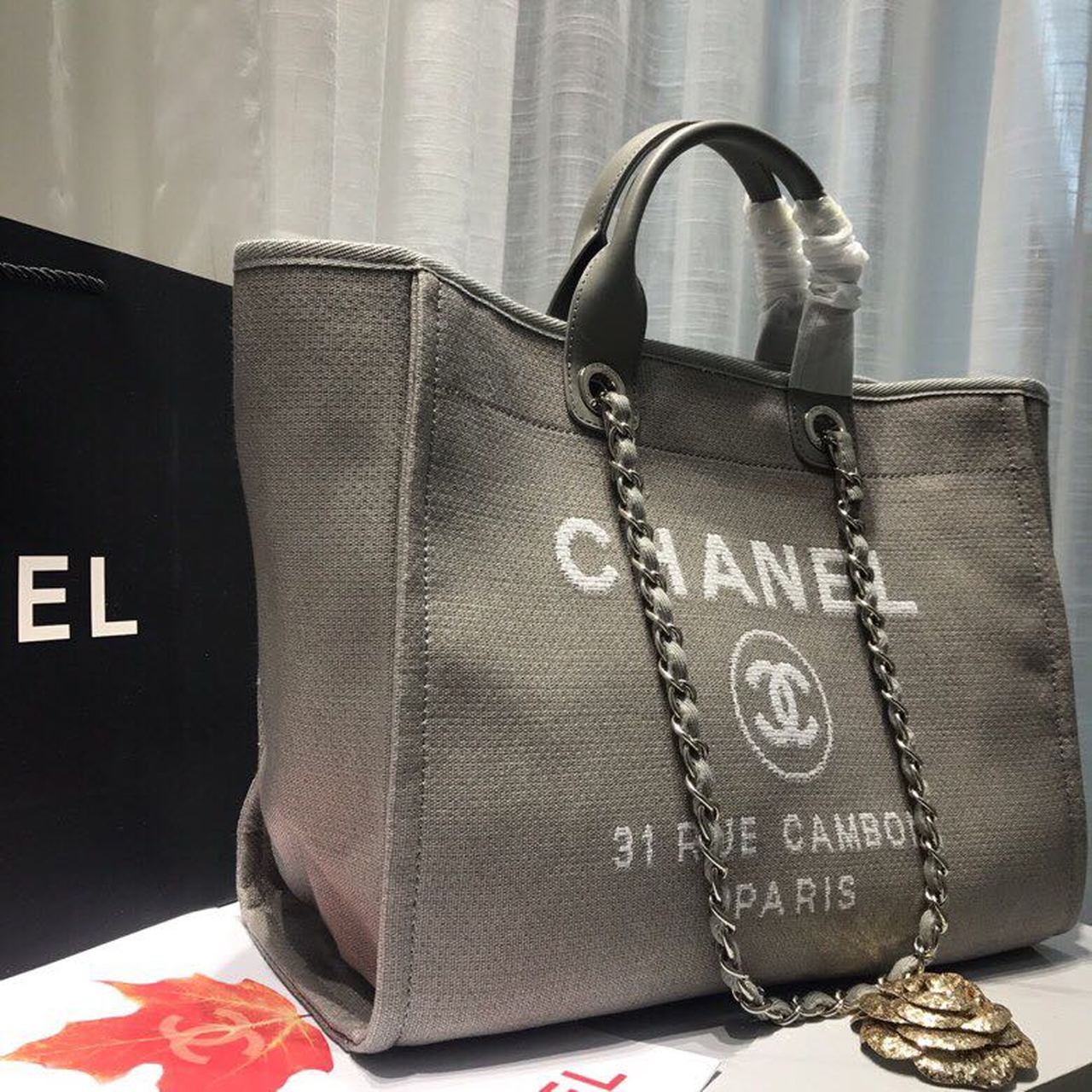 Chanel2BDeauville2BTote2BTweed2BCanvas2BBag2BFallWinter2BCollection2C2BLight2BGreyWhite2BFor2BWomen2B15in38cm2B5-Xr2Ah.jpg