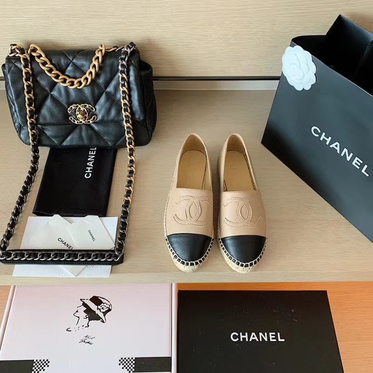 Chanel2BEspadrilles2BBeigeBlack2BFor2BWomen2C2BWomens2BShoes2BG297622BX010002BC02042B1-0aben.jpg