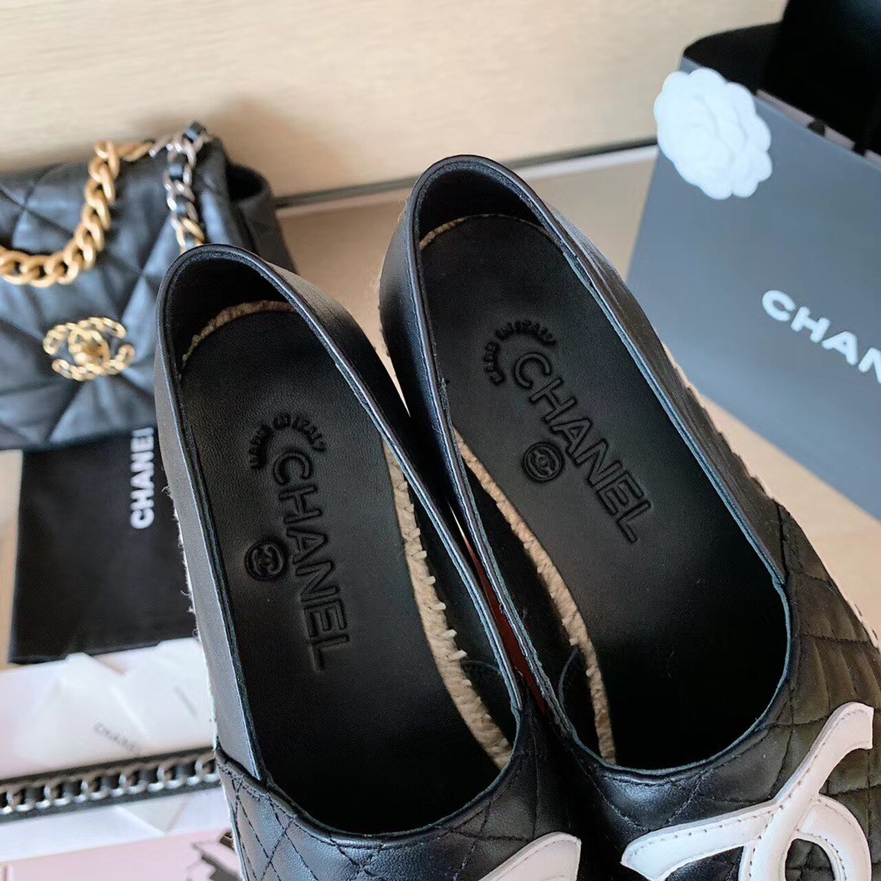 Chanel2BEspadrilles2BBlackWhite2BFor2BWomen2C2BWomens2BShoes2BG297622B8-D4N3H.jpg