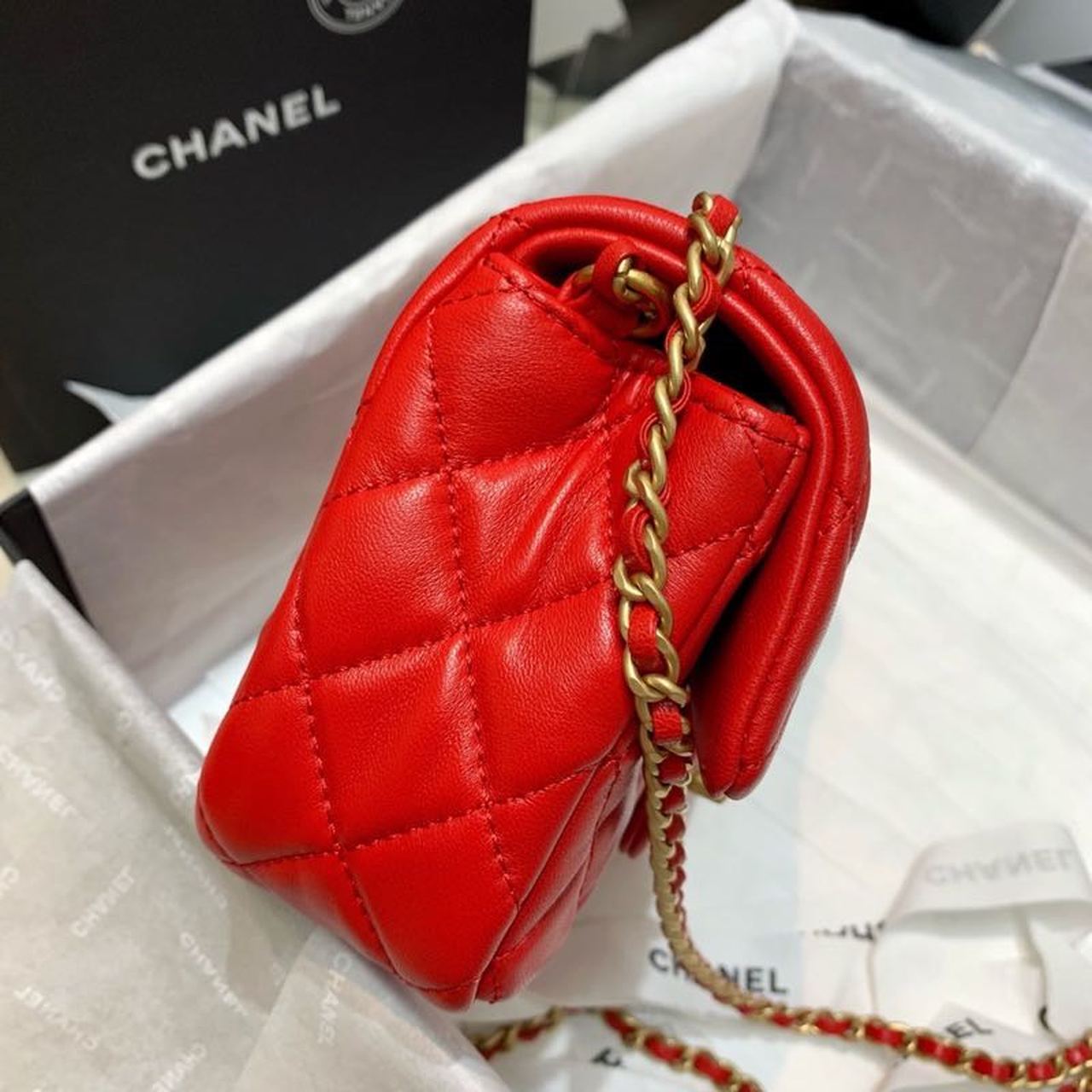 Chanel2BFlap2BBag2BWith2BCC2BBall2BOn2BStrap2BRed2BFor2BWomen2C2BWomens2BHandbags2C2BShoulder2BAnd2BCrossbody2BBags2B7.8in20cm2BAS17872B5-3oE75.jpg