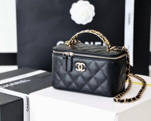 Chanel Small Vanity Case Black For Women 6.7in/17cm AS3171