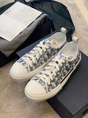 Christian Dior B23 Low-Top Sneaker White And Black Dior Oblique Canvas WhiteBlack For Women CD 3SN249YJP_H069 PR-980569