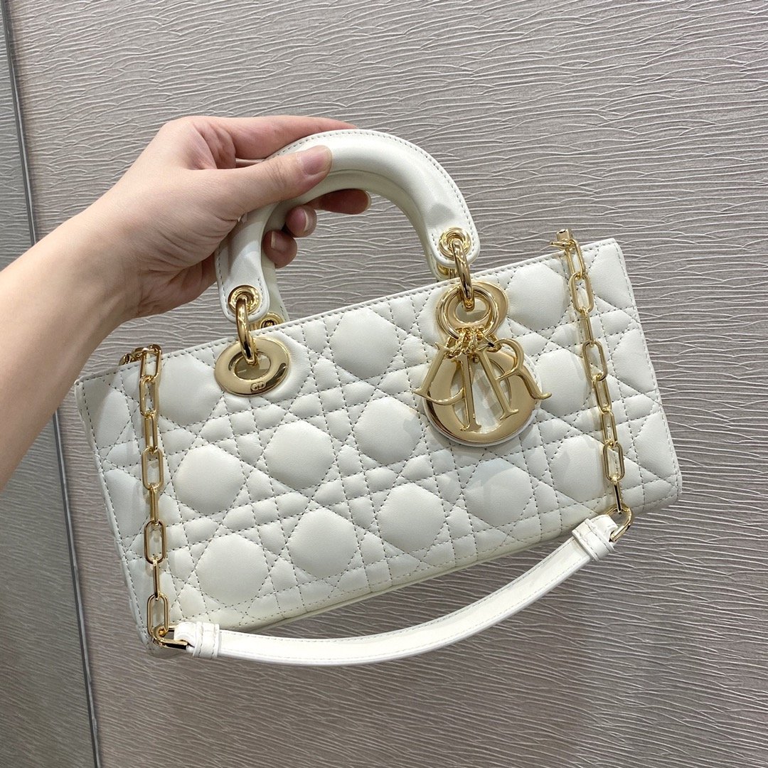 Christian2BDior2BLady2BD-Joy2BBag2C2BWhite2C2BFor2BWomen2BWomens2BHandbags2C2B26cm2BCD2B1-8j7v5.jpg