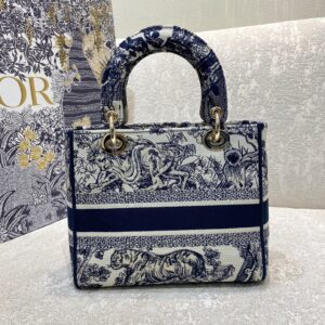 Christian Dior Medium Lady D-Lite Bag Blue Toile de Jouy Reverse Embroidery, Blue, For Women Women’s Handbags, Crossbody Bags, 24cm CD M0565ORGO_M928