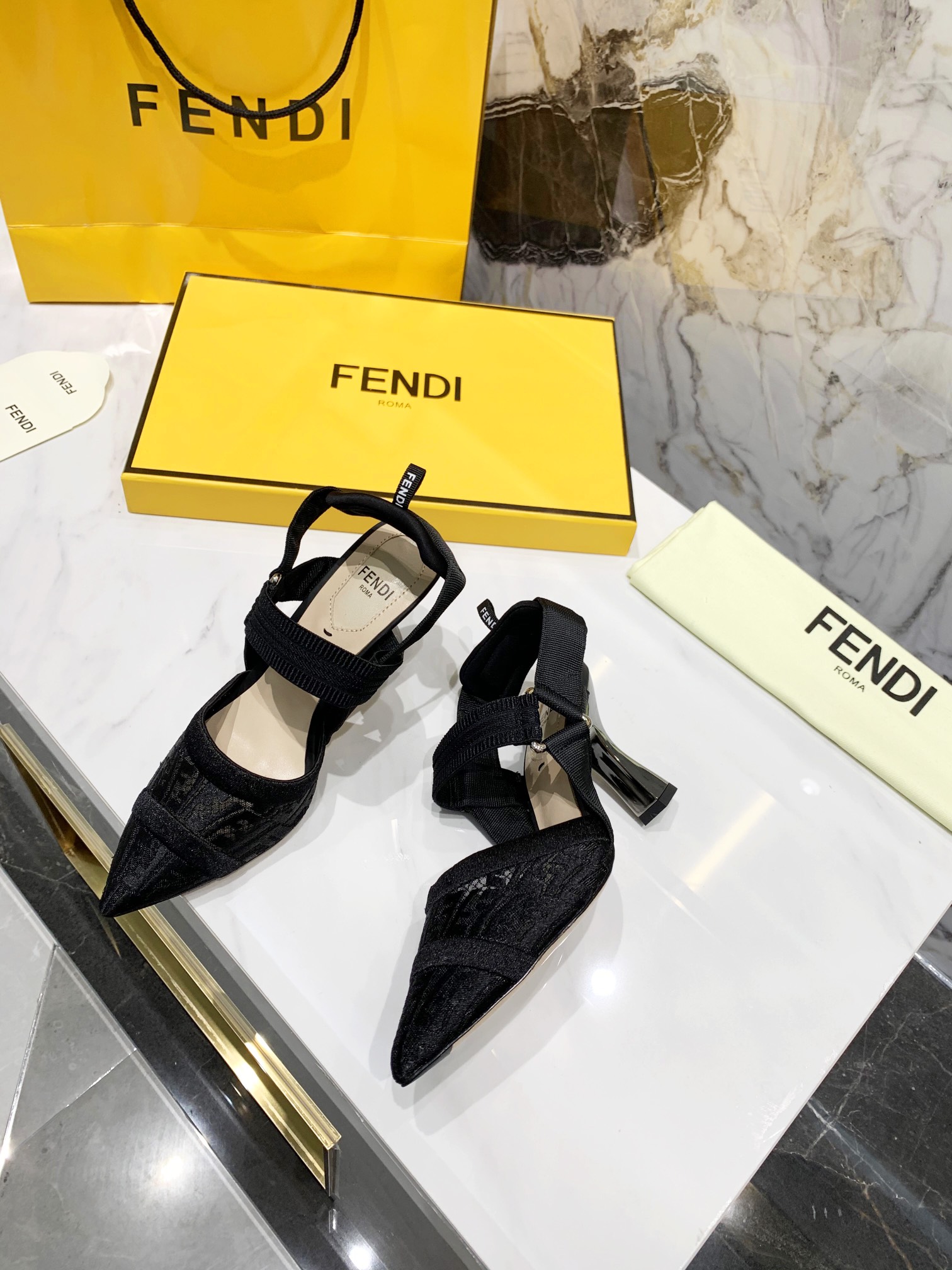 Fendi2BColibri2BMicromesh2BBlack2BFor2BWomen2BFF2B1-9AxZZ.jpg