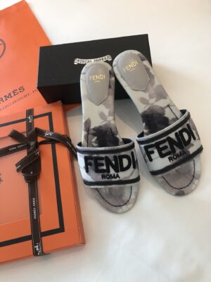 Fendi Signature Canvas Grey For Women FF PR-963111