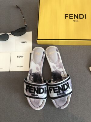 Fendi Signature Canvas Grey For Women FF PR-963111