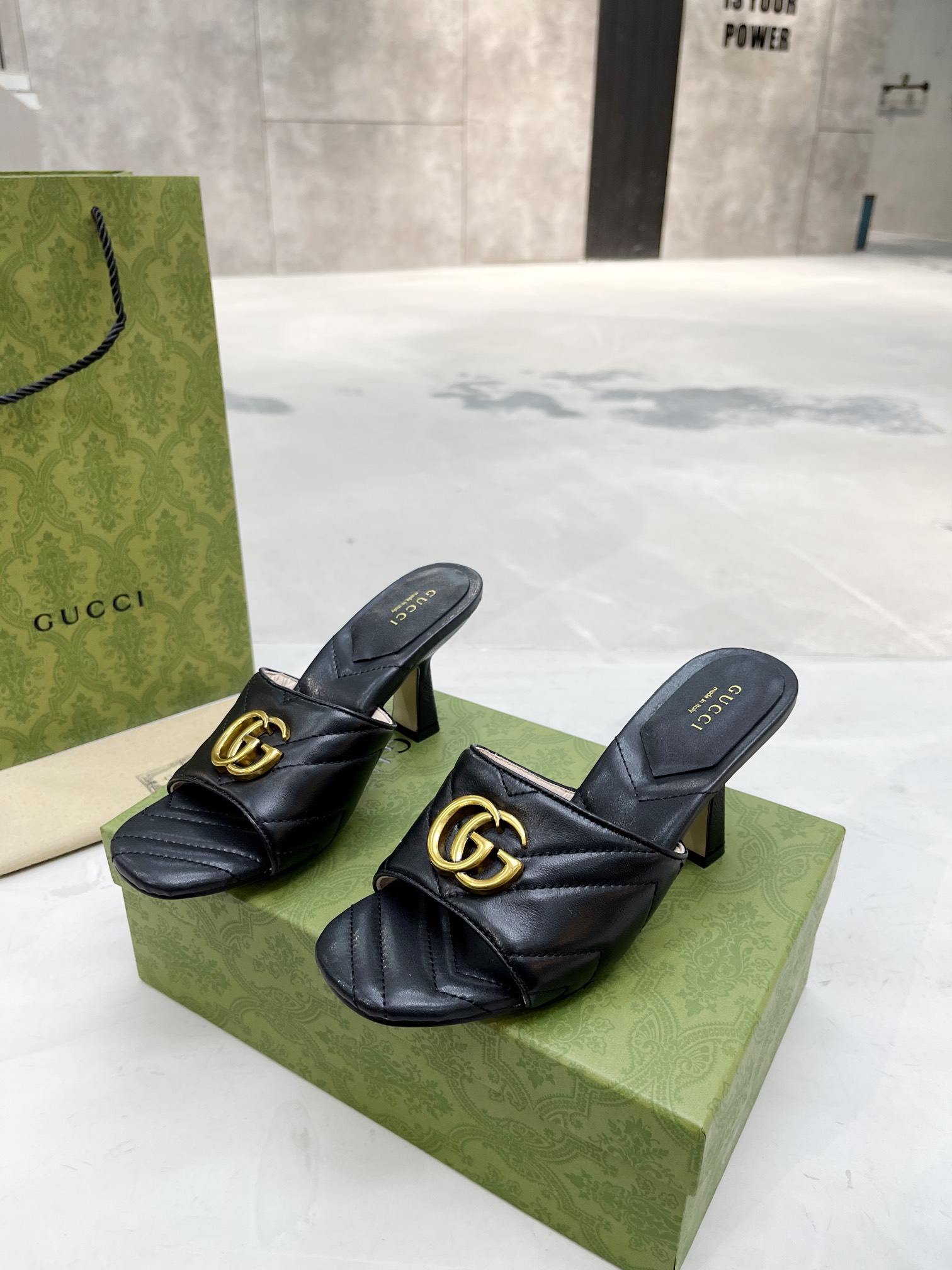 Gucci2BDouble2BG2BSlide2BSandal2BChevron2BMatelasse2BBlack2BFor2BWomen2BGG2B6748392BBKO002B10002B3-J57Ab.jpg