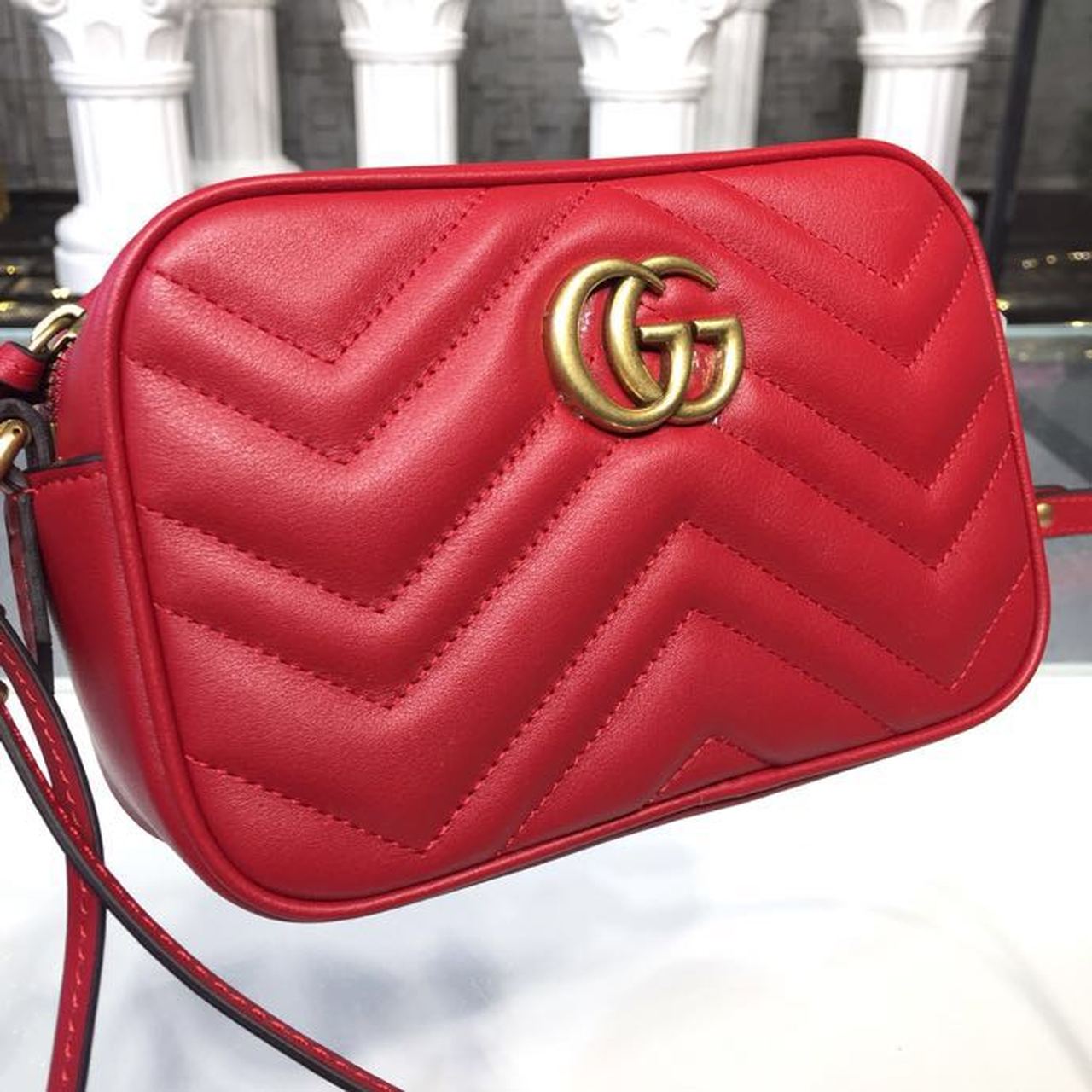 Gucci2BGG2BMarmont2BMatelassC383C2A92BMini2BBag2BHibiscus2BRed2BMatelassC383C2A92BChevron2BFor2BWomen2B7in18cm2BGG2B2-7RLCi.jpg