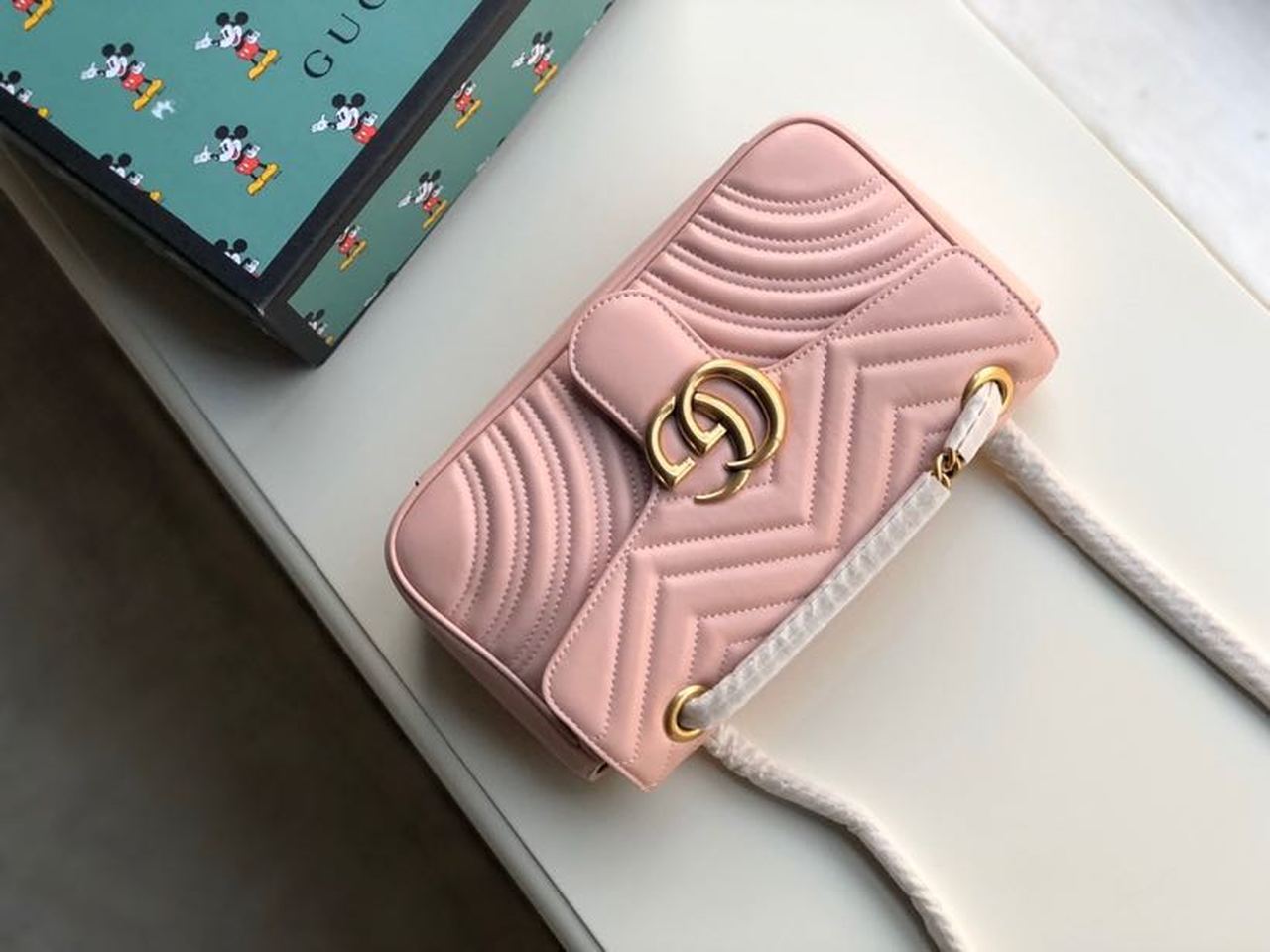 Gucci2BGG2BMarmont2BSmall2BMatelassC383C2A92BShoulder2BBag2BDusty2BPink2BMatelassC383C2A92BChevron2BFor2BWomen2B10in26cm2BGG2B4434972BDTDIT2B57292B2-aX0Fu.jpg