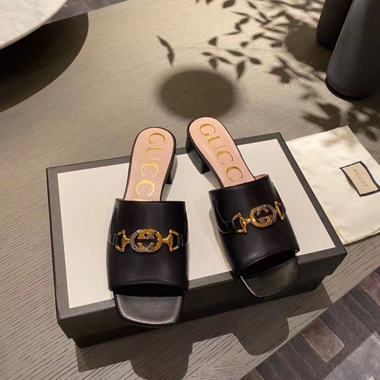 Gucci2BGucci2BZumi2BSlide2BSandals2BBlack2BFor2BWomen2BGG2B1-U1RRK.jpg