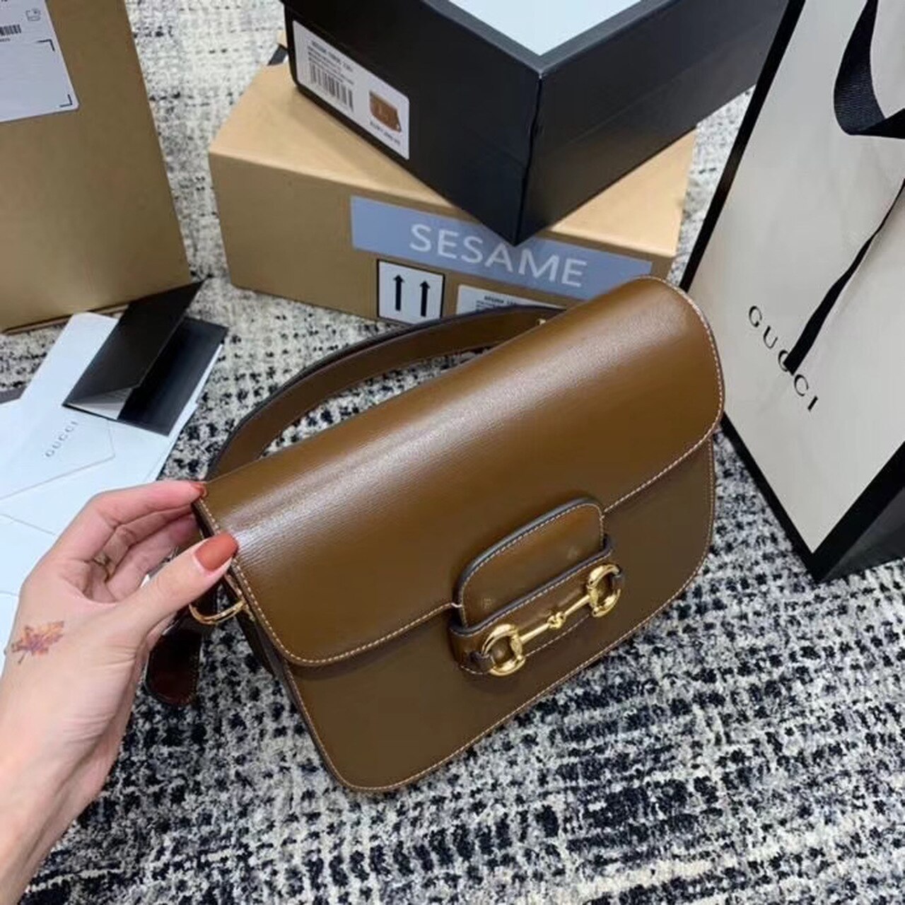 Gucci2BHorsebit2B19552BShoulder2BBag2BBrown2BTextured2BWith2BA2BVintage2BEffect2BFor2BWomen2B9.8in25cm2BGG2BC3A2E282ACC5BD6022042B1DB0G2B23612B14-8f8Au.jpg