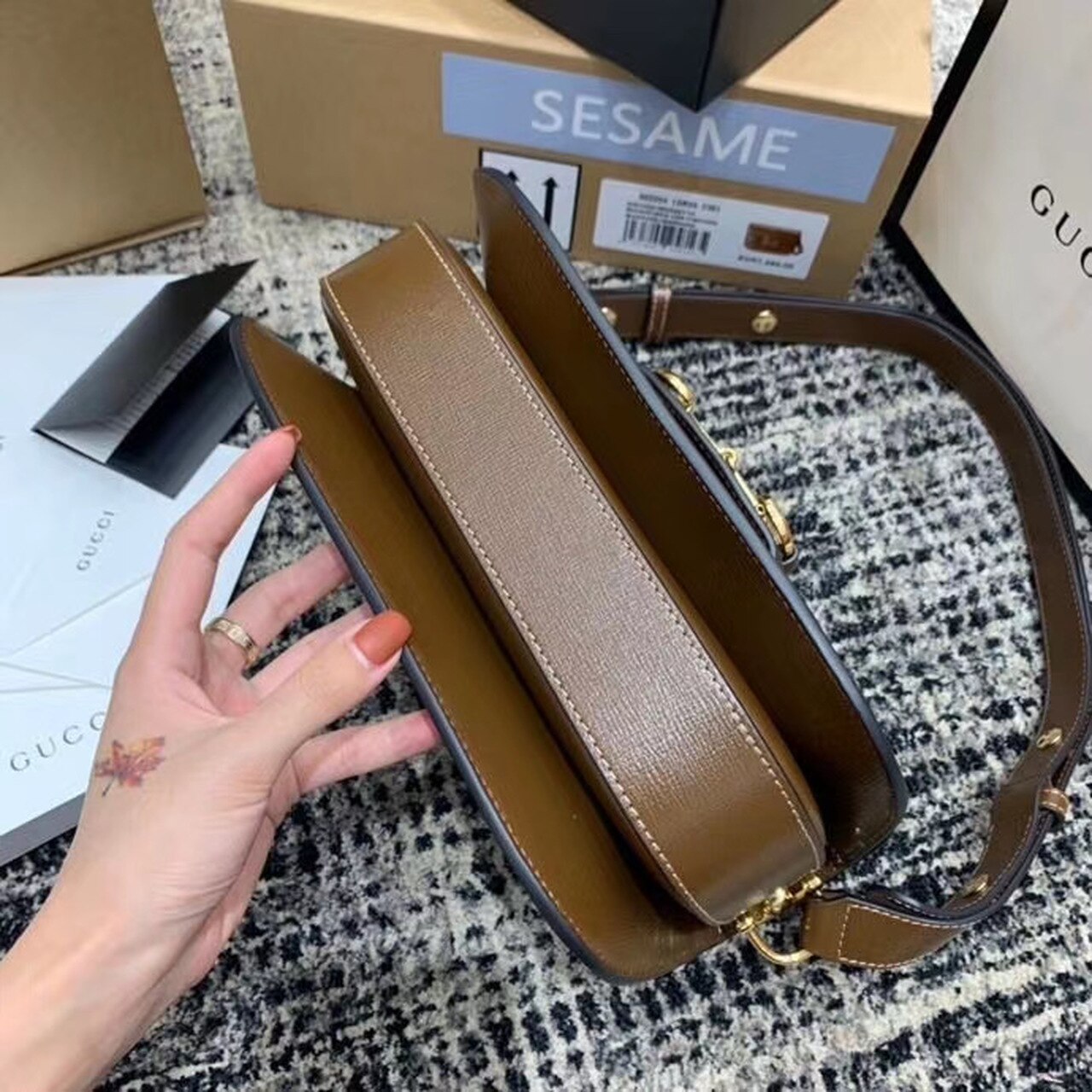 Gucci2BHorsebit2B19552BShoulder2BBag2BBrown2BTextured2BWith2BA2BVintage2BEffect2BFor2BWomen2B9.8in25cm2BGG2BC3A2E282ACC5BD6022042B1DB0G2B23612B7-XhCPP.jpg