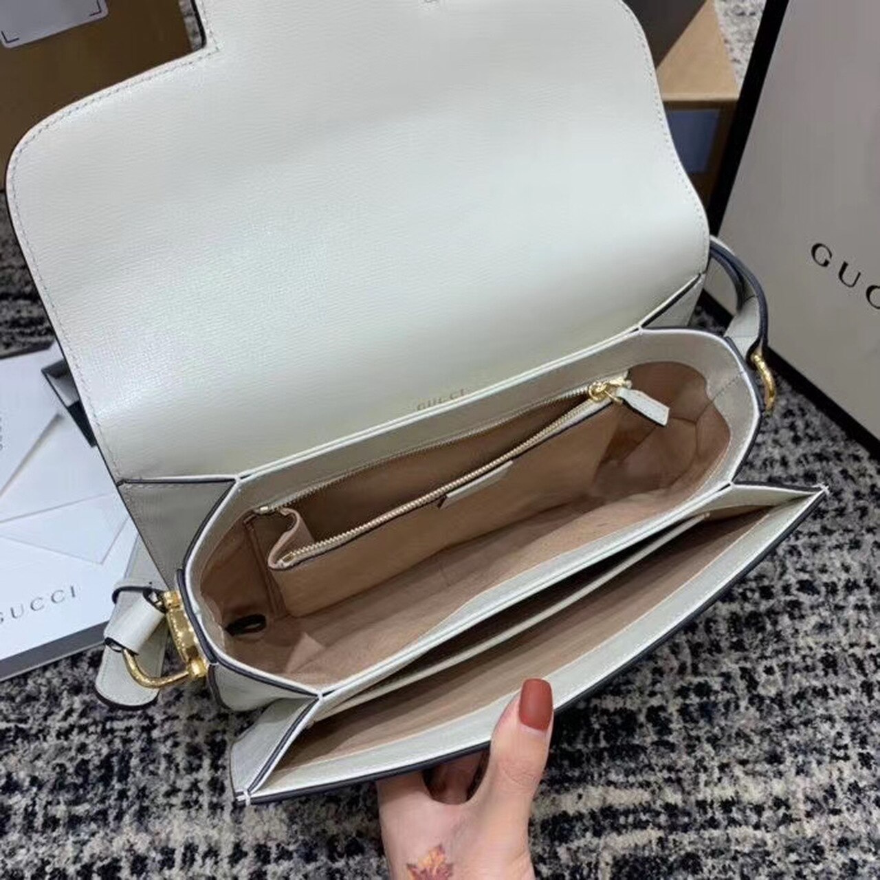 Gucci2BHorsebit2B19552BShoulder2BBag2BWhite2BFor2BWomen2B9.8in25cm2BGG2BC3A2E282ACC5BD6022042B1DB0G2B90222B10-E7UeI.jpg