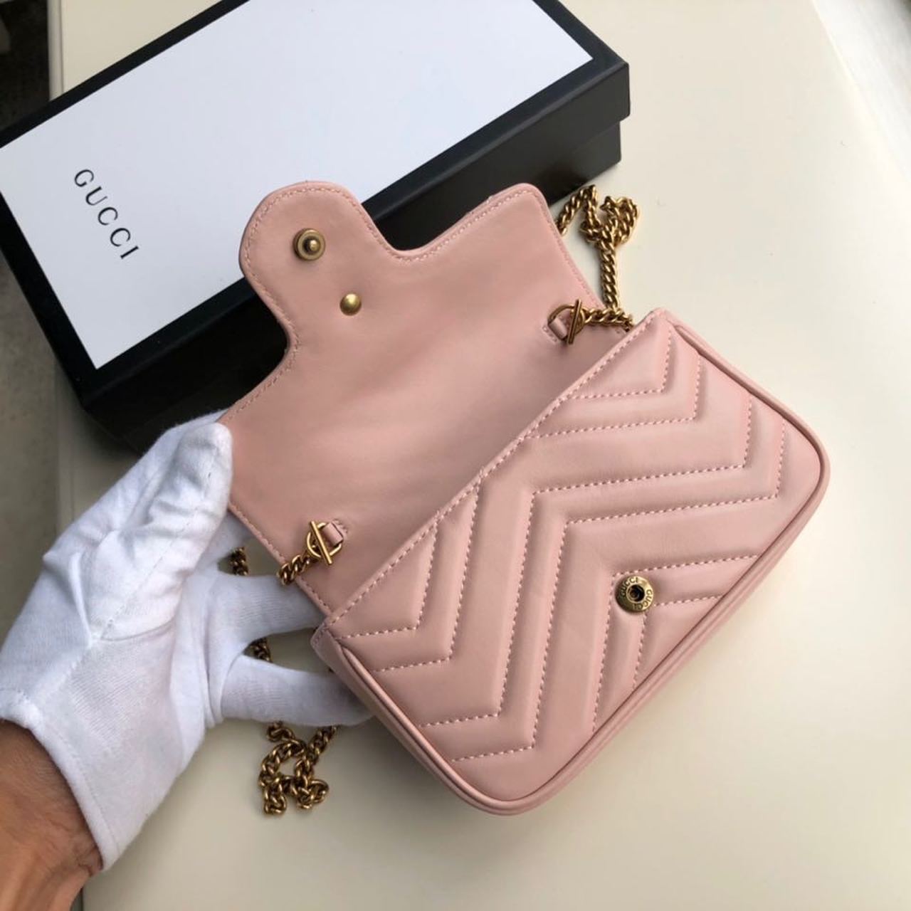 Gucci2BMarmont2BMatelassC383C2A92BSuper2BMini2BBag2BDusty2BPink2BChevron2BFor2BWomen2B6.2in16.5cm2BGG2B4764332BDTDCT2B57292B3-2ePBp.jpg