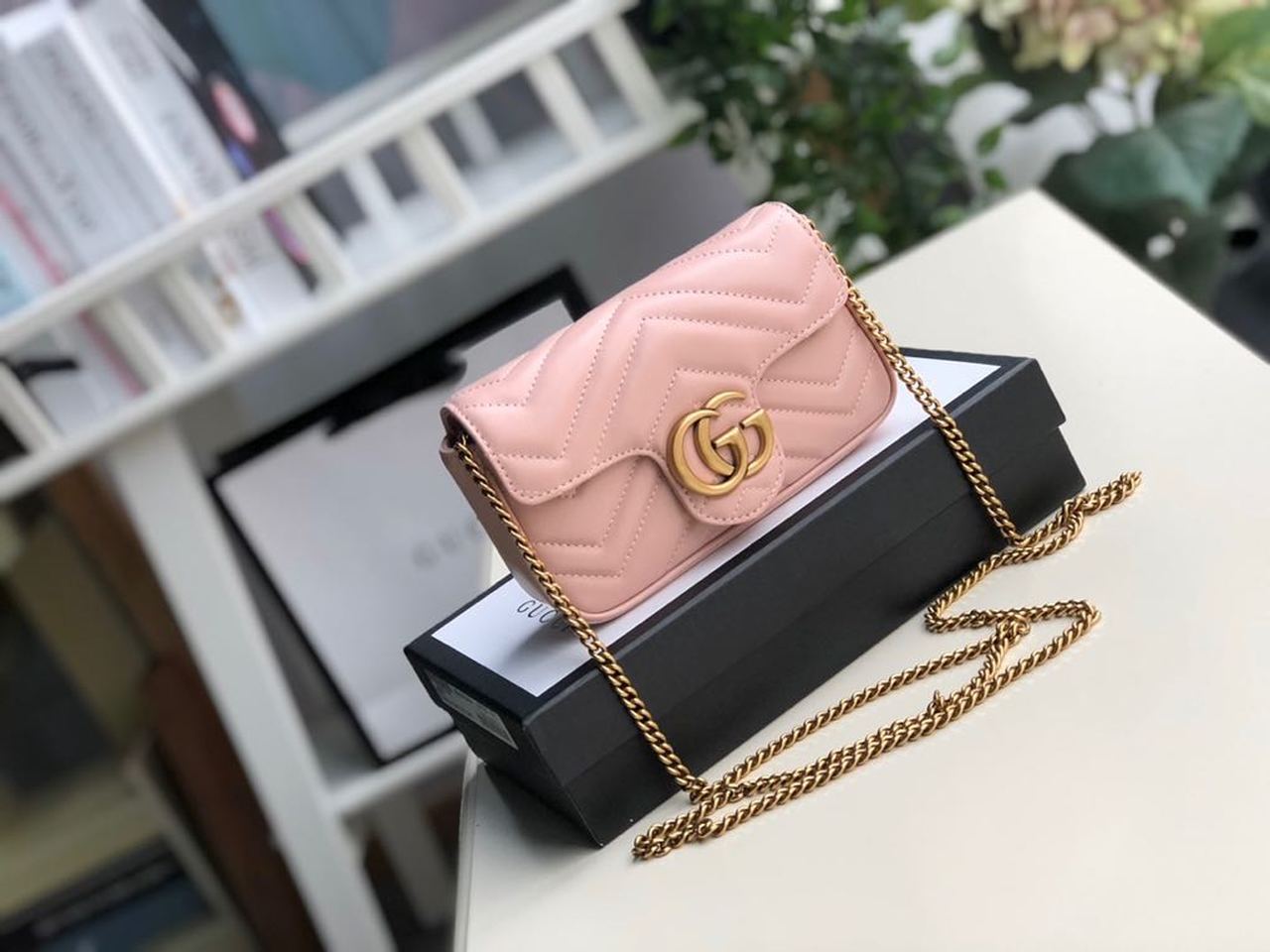 Gucci2BMarmont2BMatelassC383C2A92BSuper2BMini2BBag2BDusty2BPink2BChevron2BFor2BWomen2B6.2in16.5cm2BGG2B4764332BDTDCT2B57292B6-cU9iw.jpg