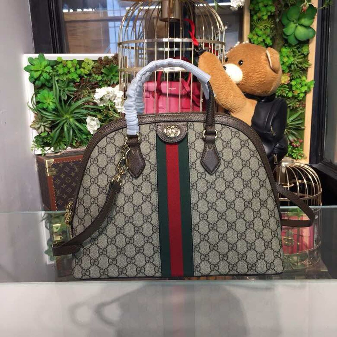 Gucci2BOphidia2BMedium2BShoulder2BBag2BBeigeEbony2BGG2BSupreme2BCanvas2BFor2BWomen2B13in34cm2B5245332B1-LOz0L.jpg