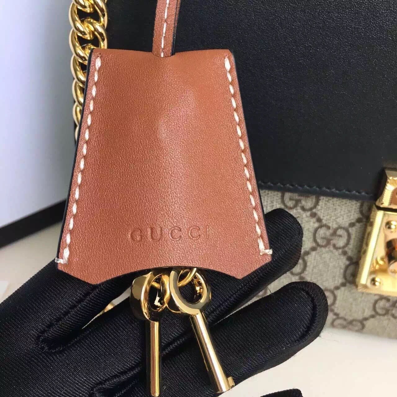 Gucci2BPadlock2BMedium2BGG2BShoulder2BBag2BBeigeEbony2BSupreme2BCanvas2BFor2BWomen2C2BWomens2BHandbags2C2BCrossbody2BBags2B12in30cm2BGG2B4094862B2-w4rZP.jpg