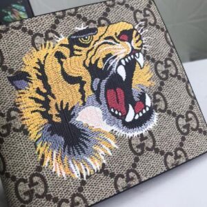 Gucci Tiger Print GG Supreme Bi-Fold Wallet For Men, Men’s Wallet 11cm/4.3in GG 451268 K5Z1N 8666