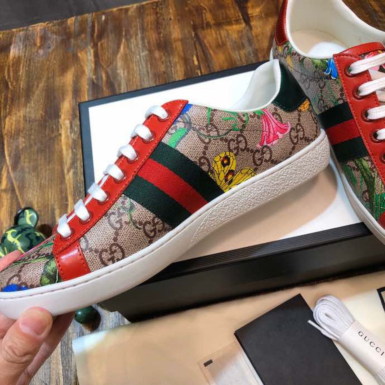 Gucci2BWomens2BAce2BFloral2BBy2BCanavas2BSneaker2BWhite2BFor2BWomen2BGG2B3-63doU.jpg