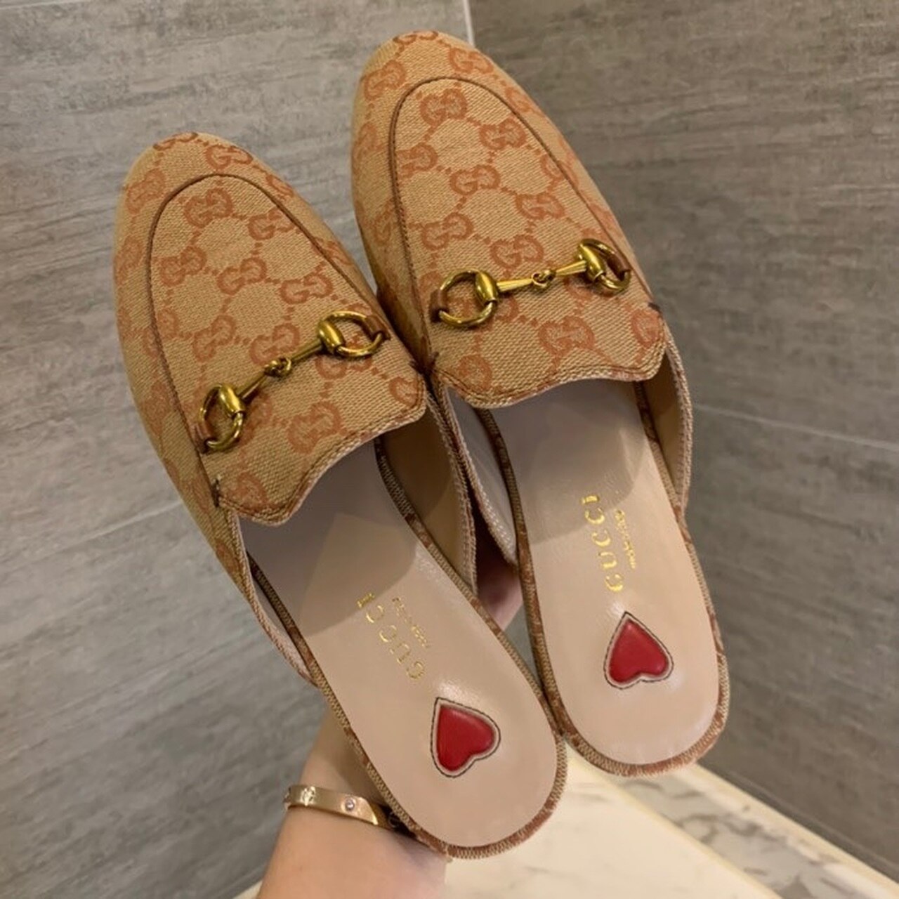 Gucci2BWomens2BJumbo2BGG2BPrincetown2BSlipper2BBy2BCanavas2BBrown2BFor2BWomen2BGG2B4750942BUKO602B25882B5-ErZDc.jpg