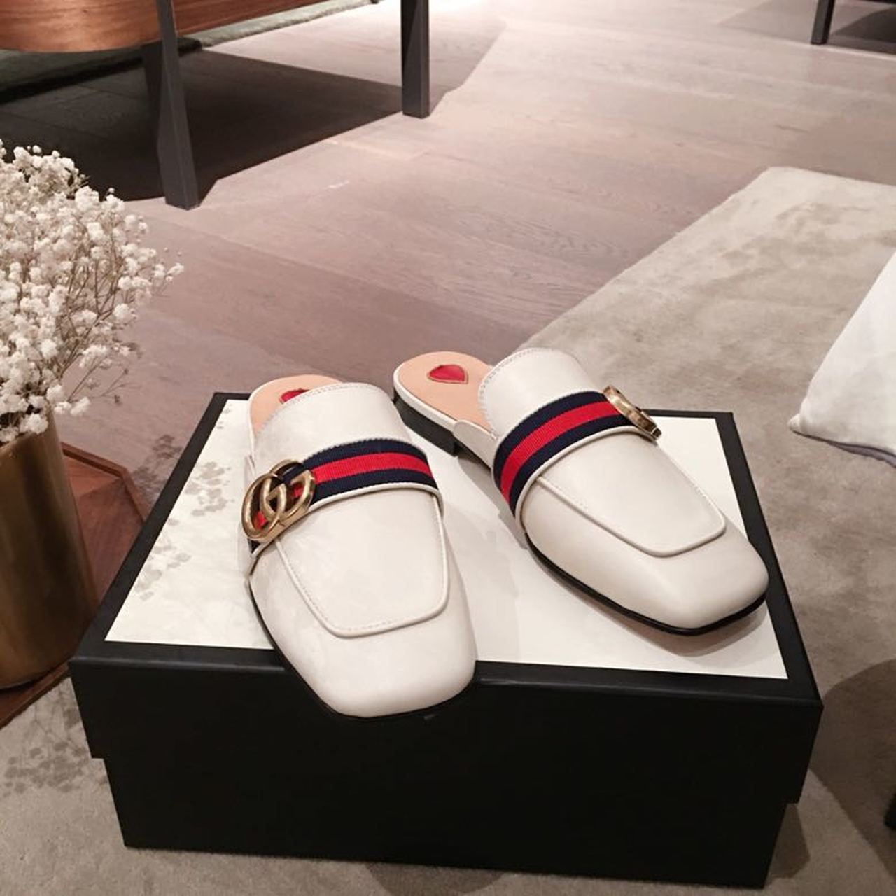 Gucci2BWomens2BSlipper2BWhite2BFor2BWomen2BGG2BC3A2E282ACC5BD4236942BDKHC02B90612B5-Ajcg6.jpg