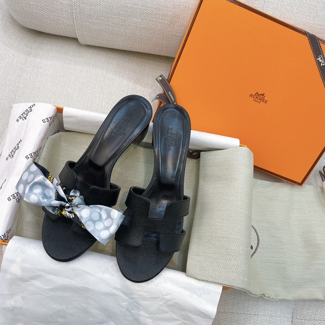 Hermes2BOasis2BSandal2BBlack2BFor2BWomen2C2BWomens2BShoes2BH151215Z2B5-DayXR.jpg