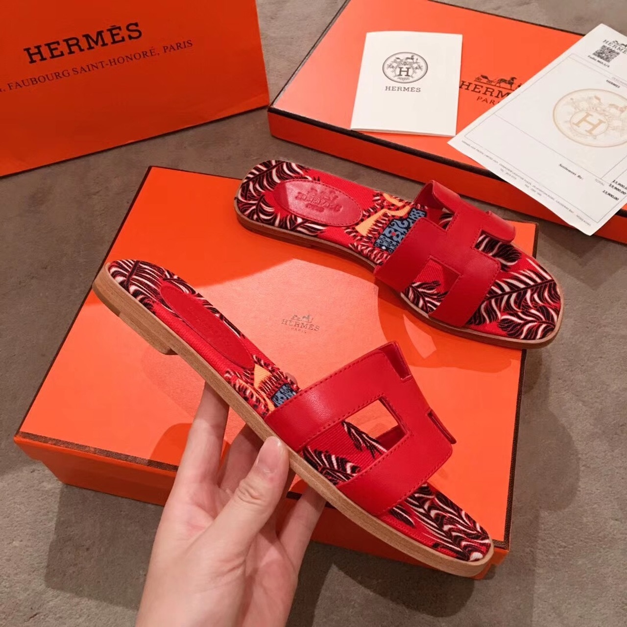 Hermes2BOran2BSandal2BMulticolorRed2BFor2BWomen2C2BWomens2BShoes2BH211170Z2B4-6un3M.jpg