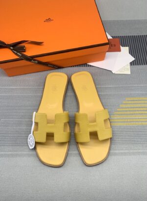 Hermes Women’s Slide Sandal-Pale Yellow 760262