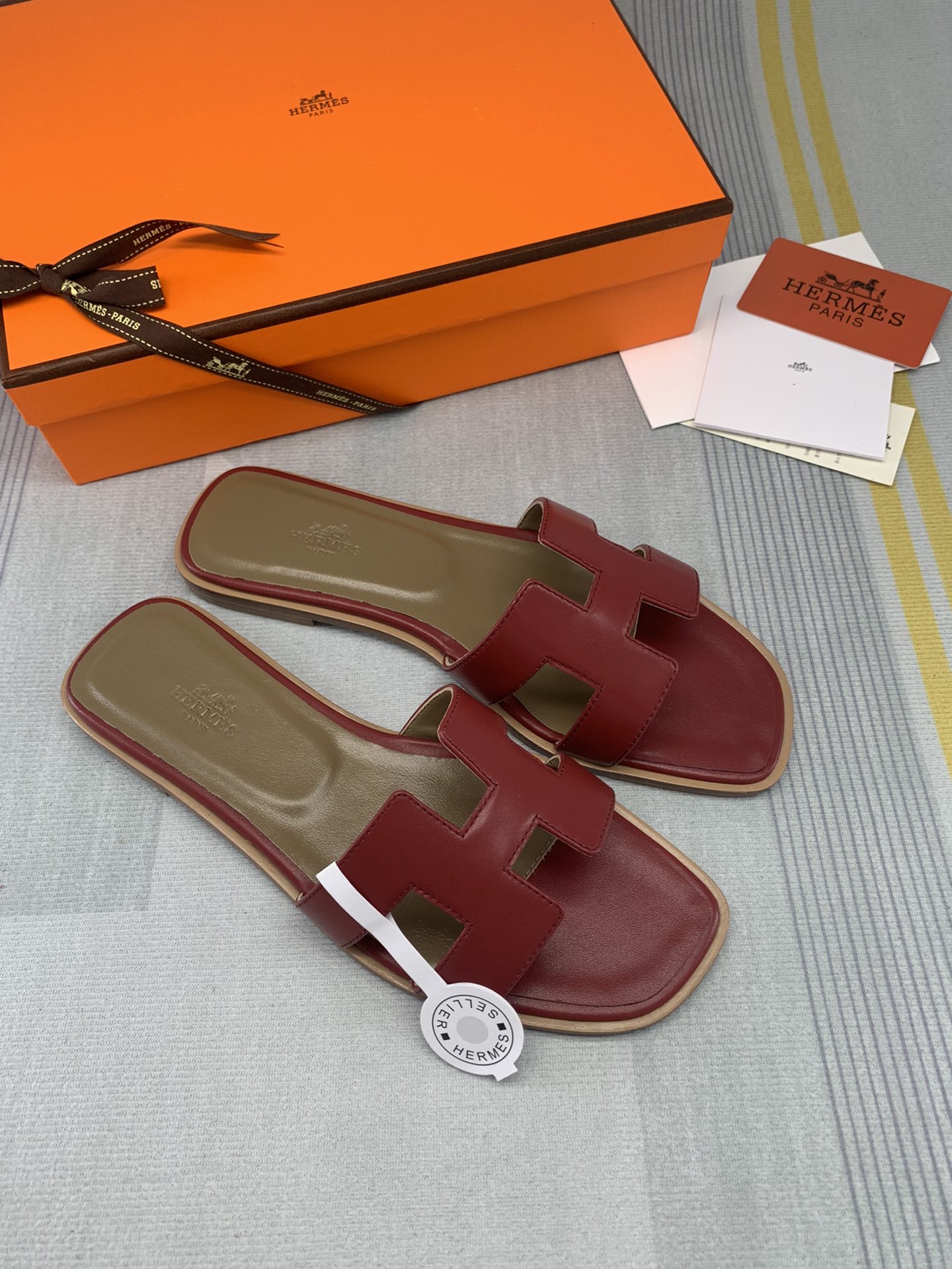 Hermes2BWomens2BSlide2BSandal-Red2B1-FnHsd.jpg