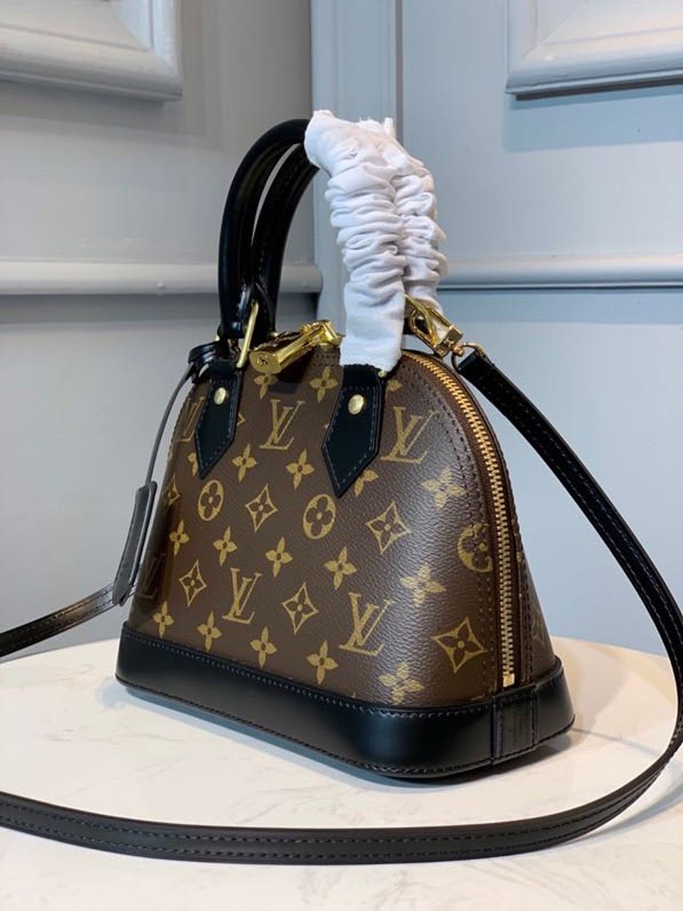 Louis2BVuitton2BAlma2BBB2BMonogram2BCanvas2BFor2BWomen2C2BWomens2BHandbags2C2BShoulder2BAnd2BCrossbody2BBags2B9.8in24cm2BLV2BM531522B4-SScrw.jpg