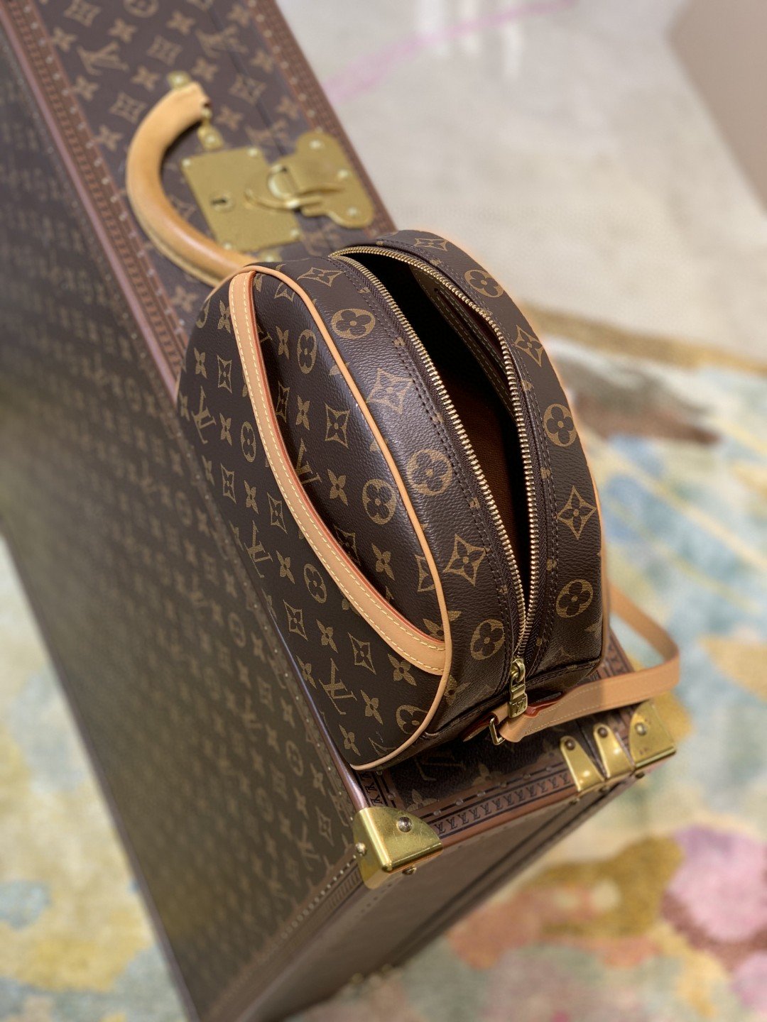 Louis2BVuitton2BBlois2BMonogram2BCanvas2BFor2BWomen2C2BWomens2BBags2C2BWomens2BShoulder2BBags2B9.8in25cm2BLV2BM512212B3-F3PLS.jpg