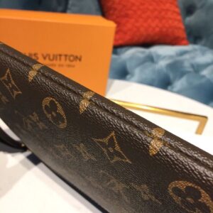 Louis Vuitton Daily Pouch Monogram Canvas For Women, Women’s Wallet 11.6in/29.5cm LV M62048