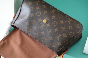 Louis Vuitton Mini Dauphine Monogram And Monogram Reverse Canvas By Nicolas GhesquiÃ¨re For Spring-Summer, For Women Women’s Handbags, Shoulder Bags 20cm LV M45959