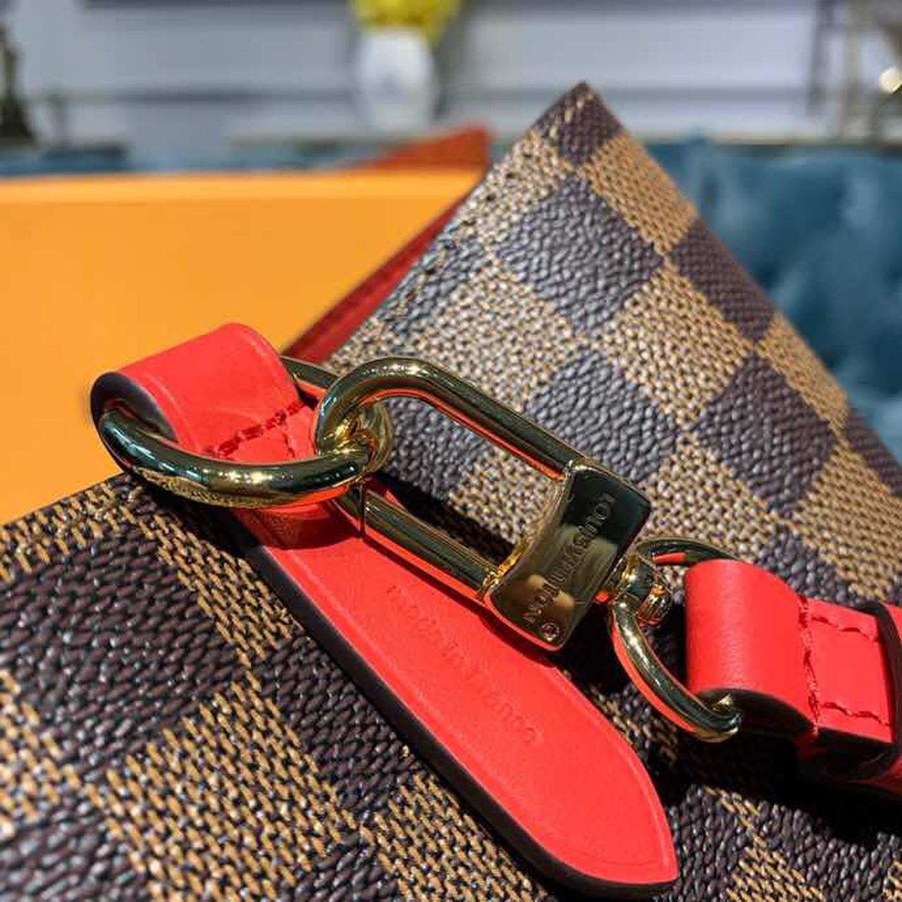 Louis2BVuitton2BNeo2BNoe2BBB2BBucket2BBag2B26cm2BDamier2BEbene2BCanvas2BSpringSummer2BCollection2BN402142C2BCherry2BBerry2B5-Vawew.jpg