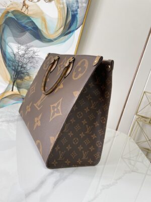 Louis Vuitton OnTheGo GM Tote Bag Monogram And Monogram Reverse Canvas For Women 16.1in/41cm LV M44576