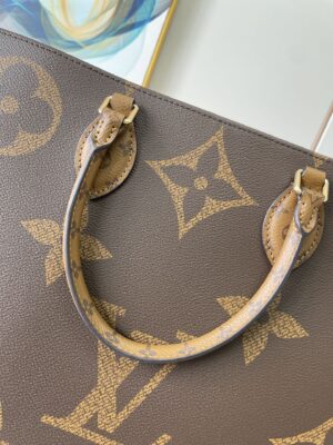 Louis Vuitton OnTheGo GM Tote Bag Monogram And Monogram Reverse Canvas For Women 16.1in/41cm LV M44576