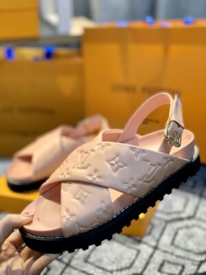 Louis Vuitton Paseo Flat Comfort Sandal Pink For Women LV 1A9RF9 PR-439037