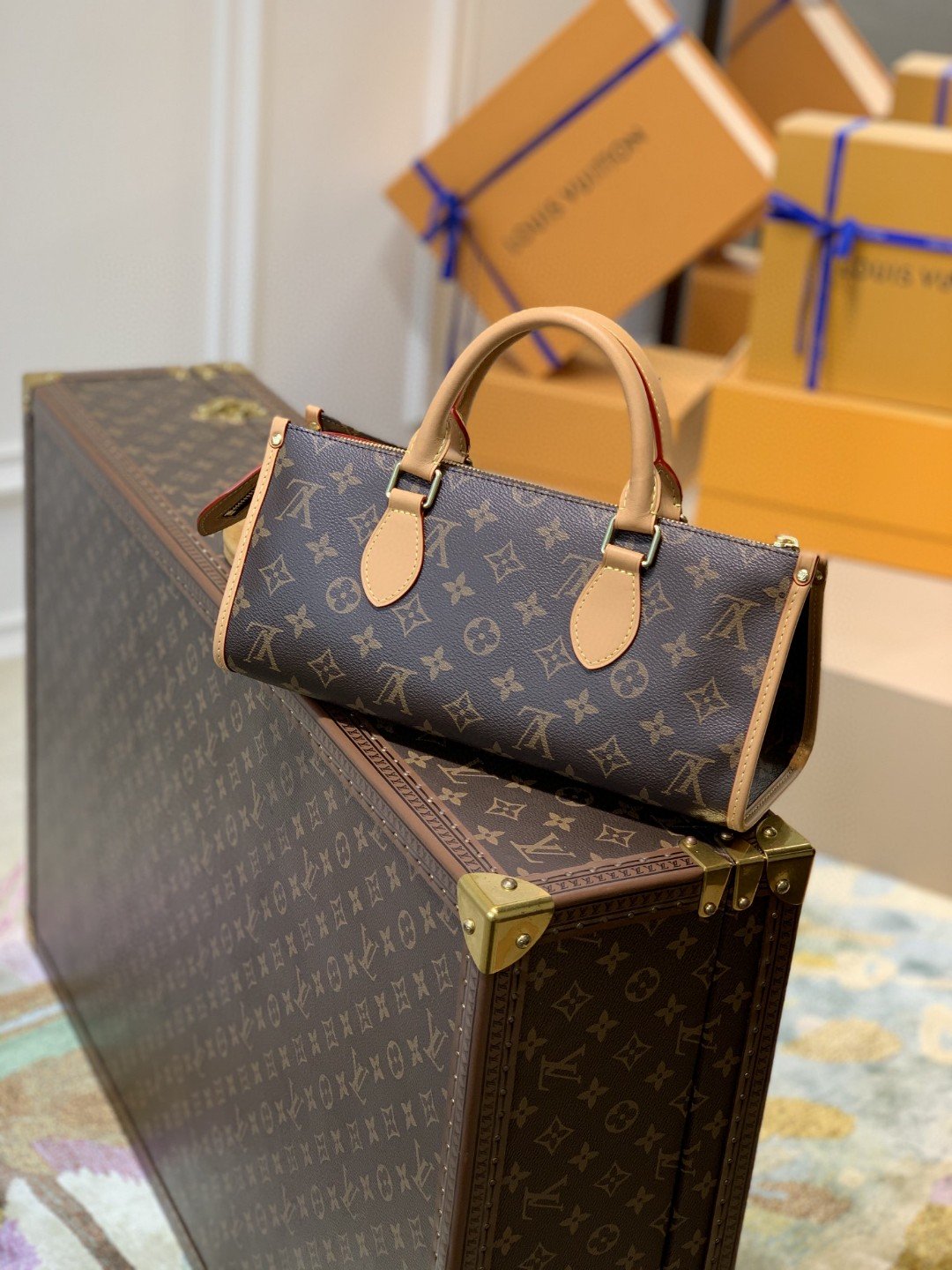 Louis2BVuitton2BPopincourt2BMonogram2BCanvas2BFor2BWomen2C2B11.8in30cm2BLV2BM400092B4-ibBPe.jpg