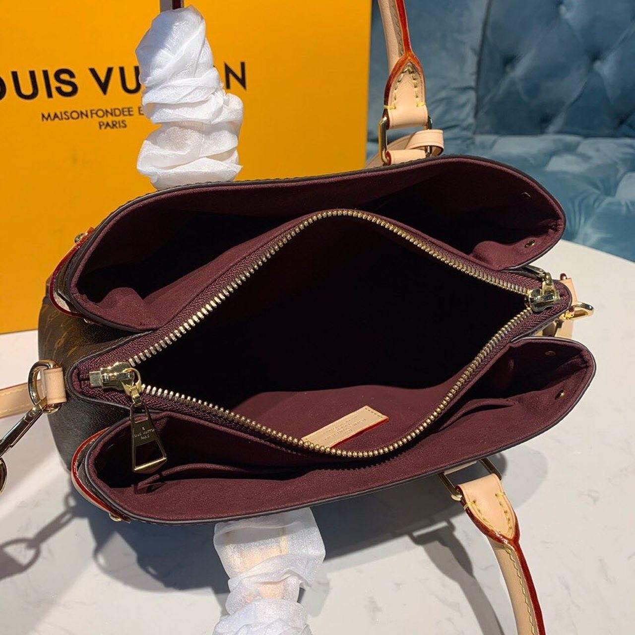 Louis2BVuitton2BSoufflot2BBB2BMonogram2BCanvas2BFor2BWomen2C2BWomens2BHandbags2C2BShoulder2BAnd2BCrossbody2BBags2B11.4in29cm2BLV2BM448152B6-0mvl7.jpg